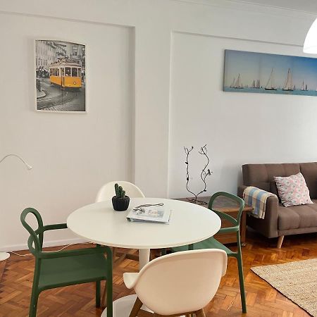 92 Campolide Apartment By Trip2Portugal Lisbon Luaran gambar
